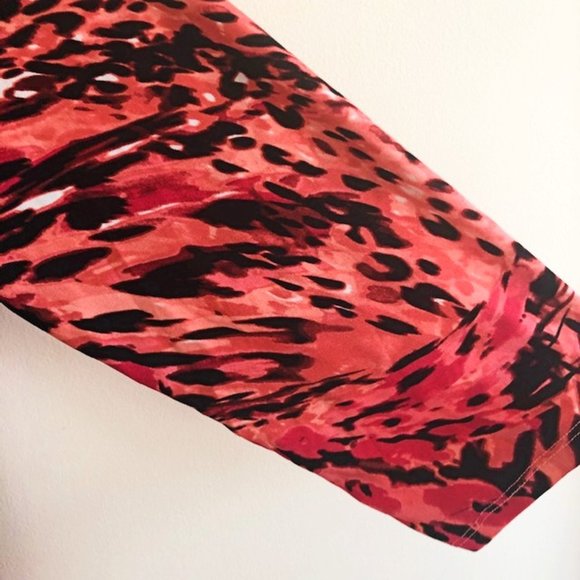 Jennifer Lopez Plus 1X Wrap Animal Print Coral Fuchsia Ruched Surplice Blouse - Picture 9 of 16